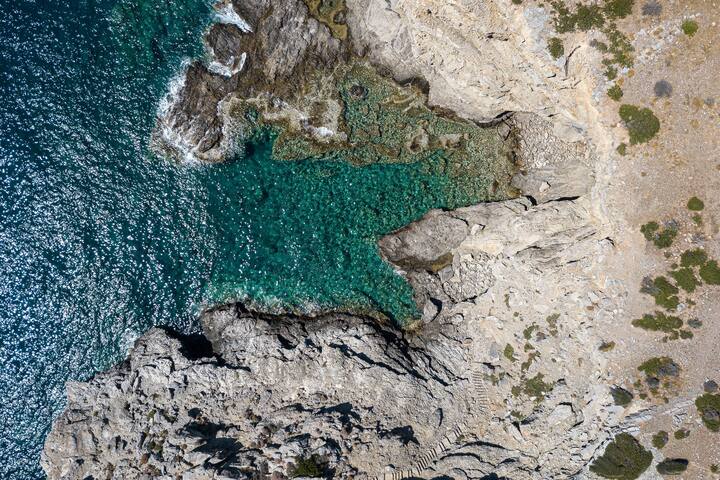 Luxe Coastal Escape with Sea Views – Kumo Villa II gallery image 4