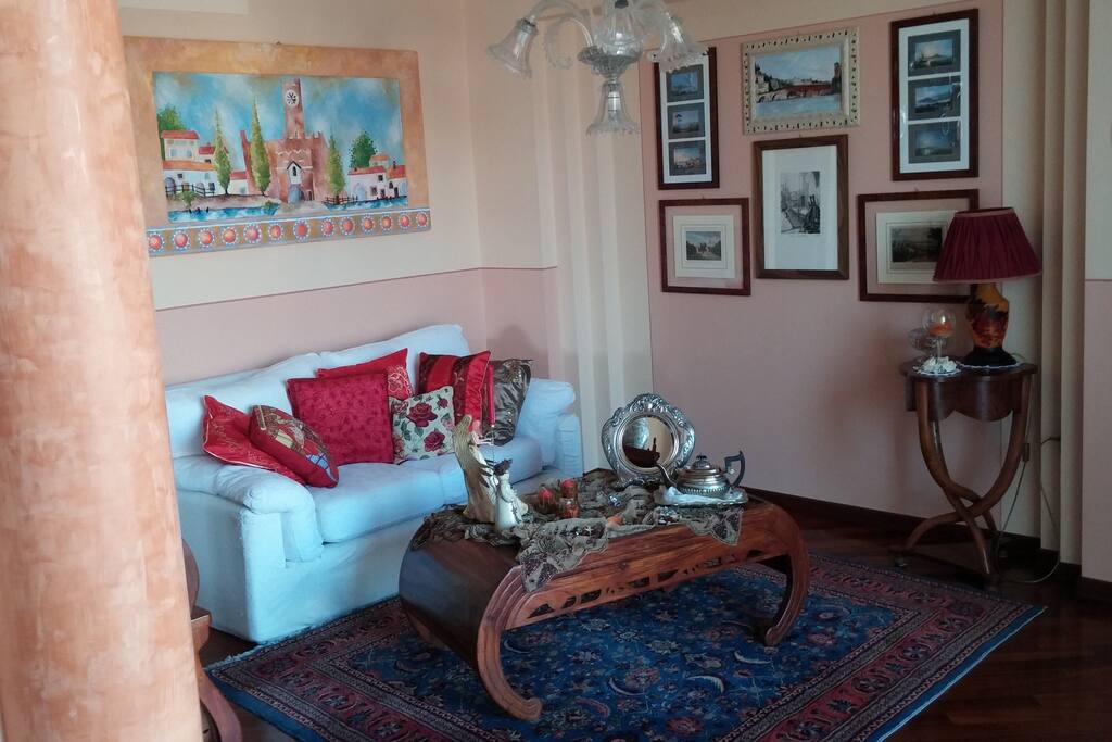 Super cosy for an afternoon tea!