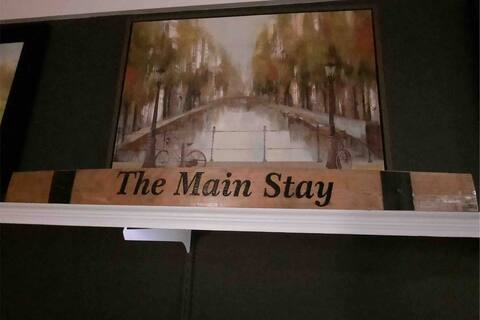 Centrally  located downtown “The Main Stay”