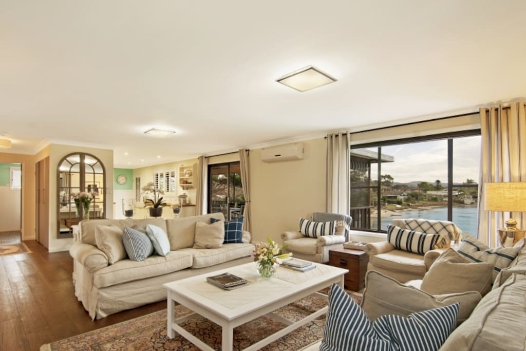 Lounge room