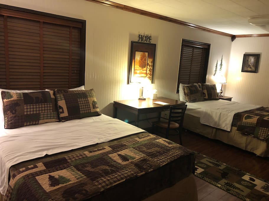Bedroom with two queen beds.