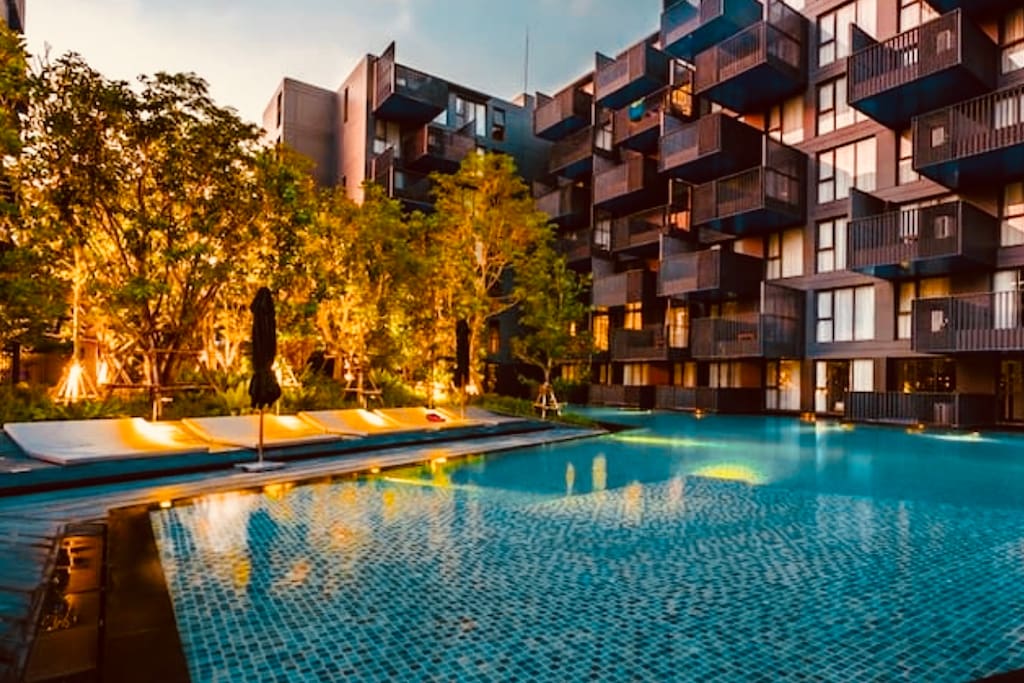Outdoor swimming pool