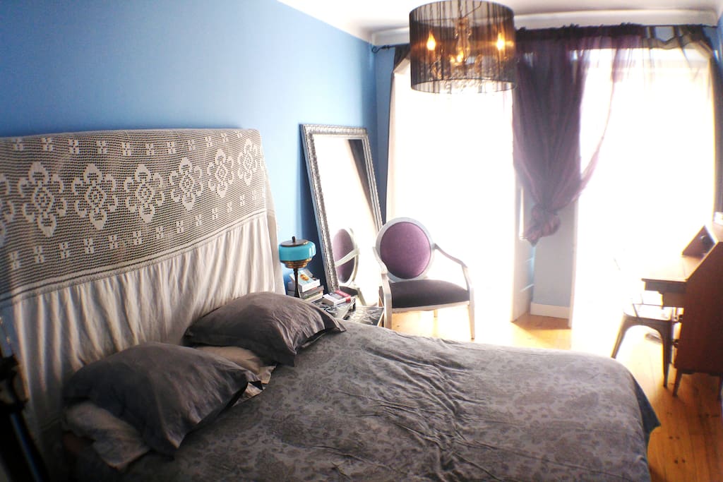 ROOM 1