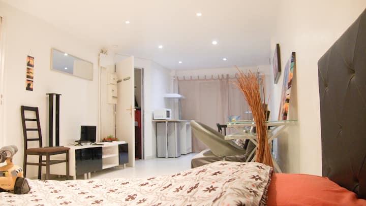 Grand Studio Privé Tout Confort Proche Paris - Asnières-sur-Seine