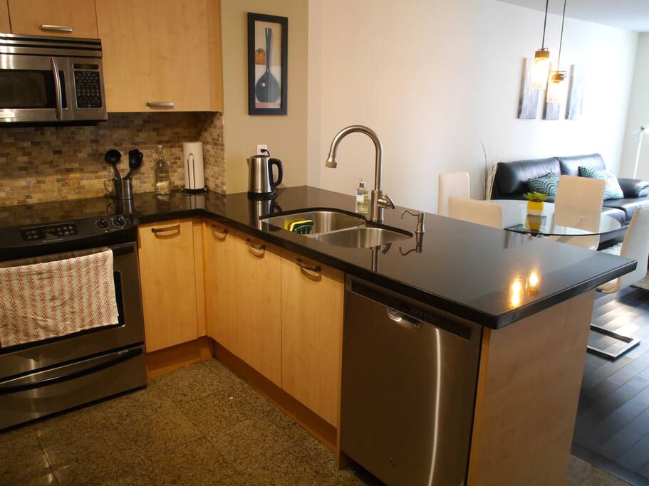 Open kitchen - perfect for entertaining