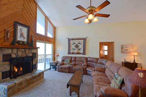 Popular Airbnb listing: Charming Mountain Chalet in Beech Mountain