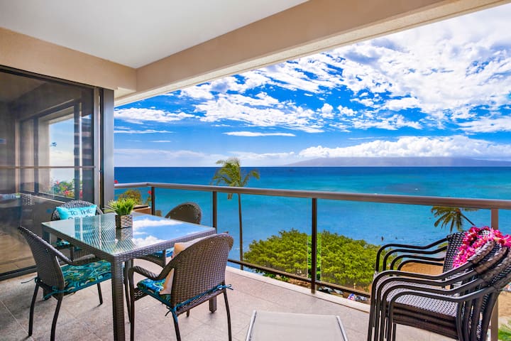 Beachfront Sands of Kahana Hear the Ocean – Views!