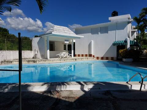 BEATIFUL JUAN DOLIO TOWN HOUSE