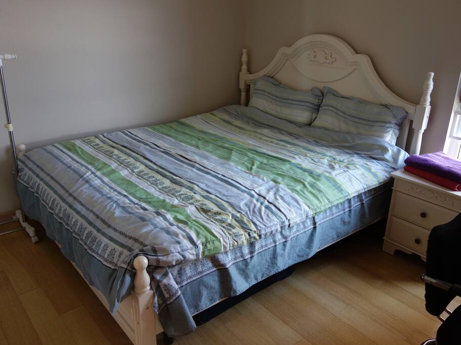 Big bed in Air conditioned room