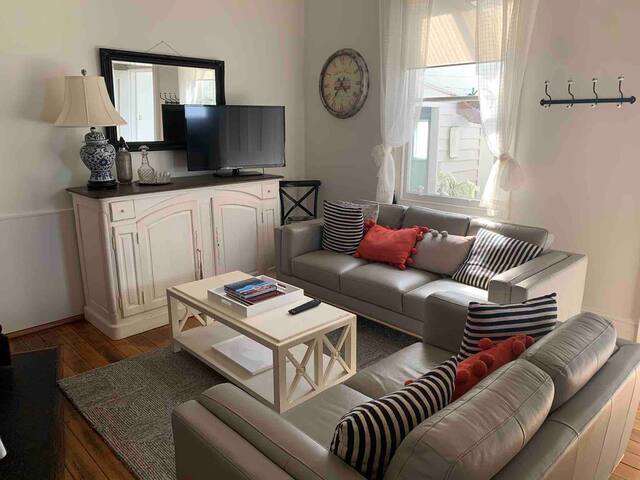 Rose Cottage in Old Hobart Town gallery image 4