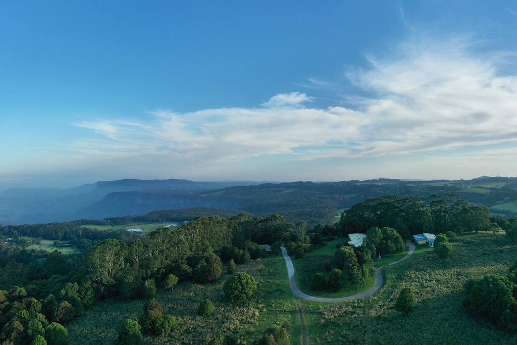 Surrounded by iconic Australian landscape, Cloudfarm enjoys some of the best views in the Southern Highlands. With rare habitat, we are also listed as an International Humane Society Wildlife Sanctuary.