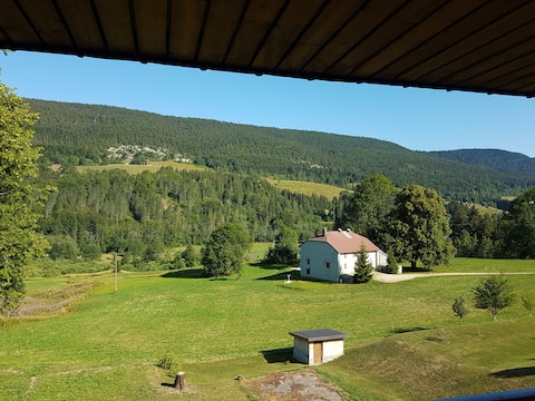 Lélex-Nice place, beautiful landscape-40km Geneva