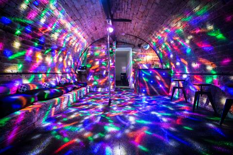 THE ULTIMATE HOLIDAY HOME!