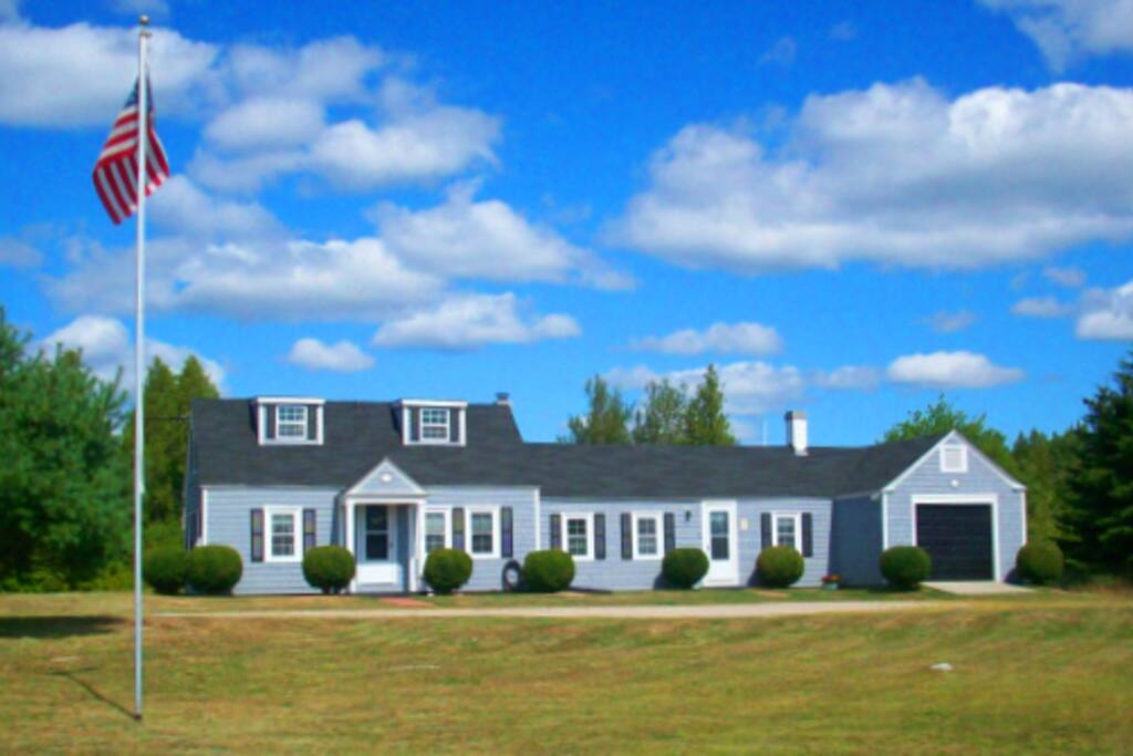 Top 100 Airbnb Rentals 2017 in Gouldsboro, Maine