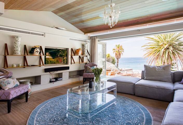 Clifton Villa with Cinema, Beach, Pool, Wifi gallery image 4