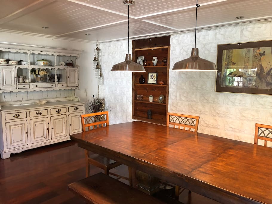 Large farmhouse table seats 8-10 people