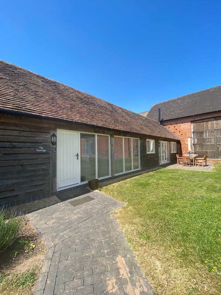 Redditch Holiday Rentals & Homes England, United Kingdom Airbnb