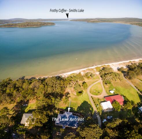 The Lake Retreat – southern shores of Smiths Lake gallery image 2