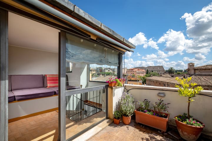 The View at The Colosseum gallery image 3