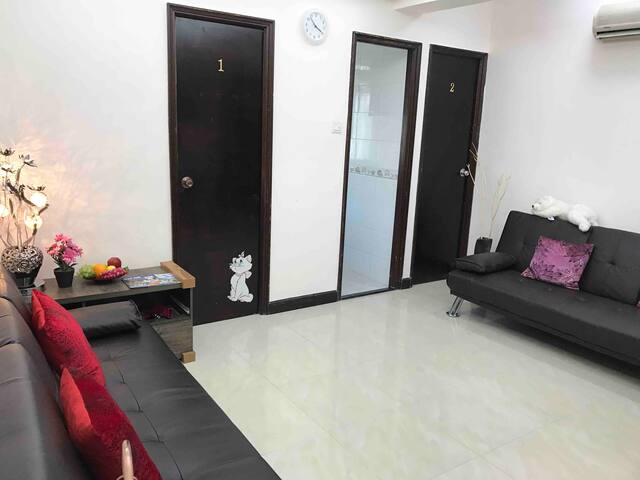 3 bedrooms and toilets, Beside Mongkok MTR gallery image 2