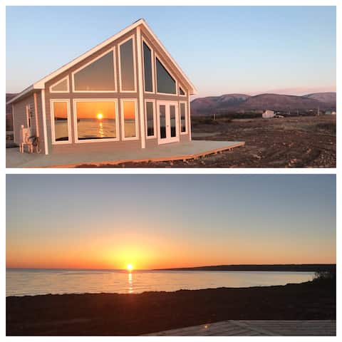 Oceanfront Cottage (LeBlanc Chalet)