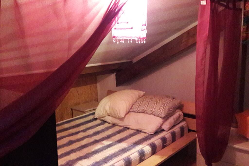 Chambre en mezzanine