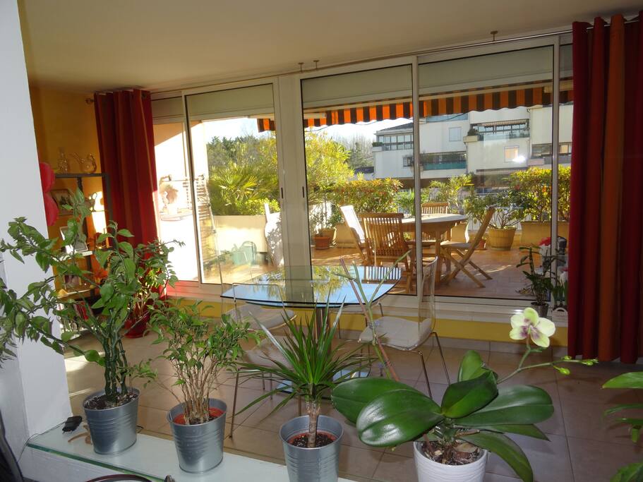 Salle à manger sur terrasse