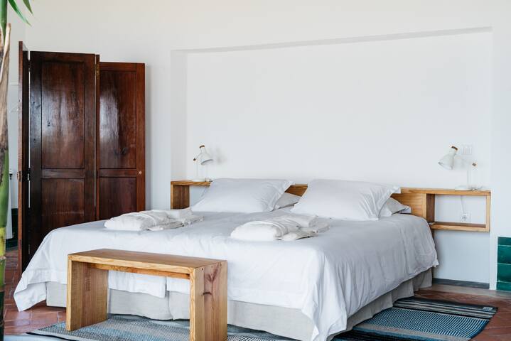 Outpost – Casa das Arribas: Ocean Saloon gallery image 2