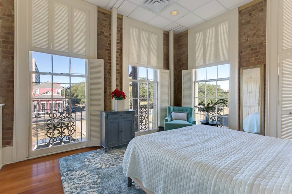 The Royal Elysian Entire Marigny Guesthouse Apartments for Rent in