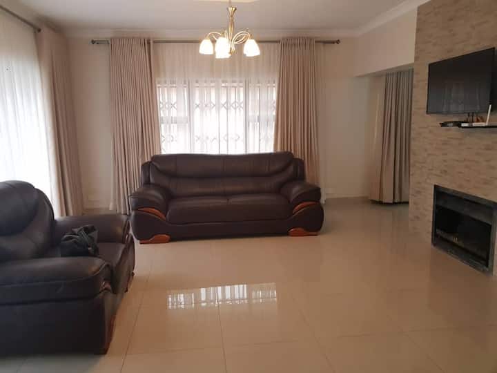 Immaculate 3 Bedroom House
Waxberry Madokero - Zimbabwe
