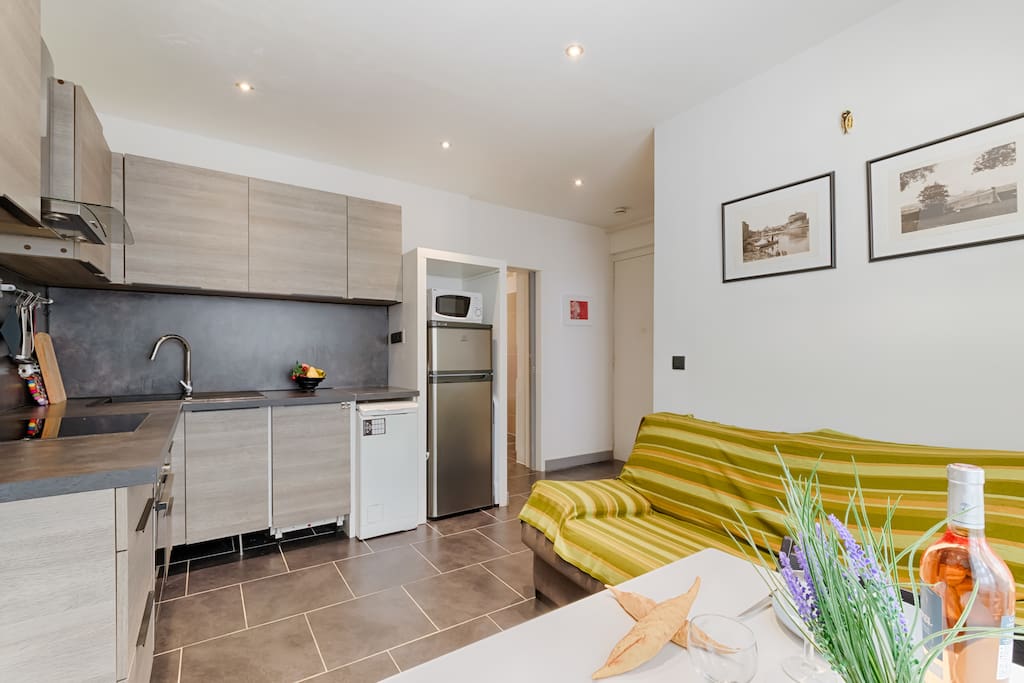 living room / Kitchen