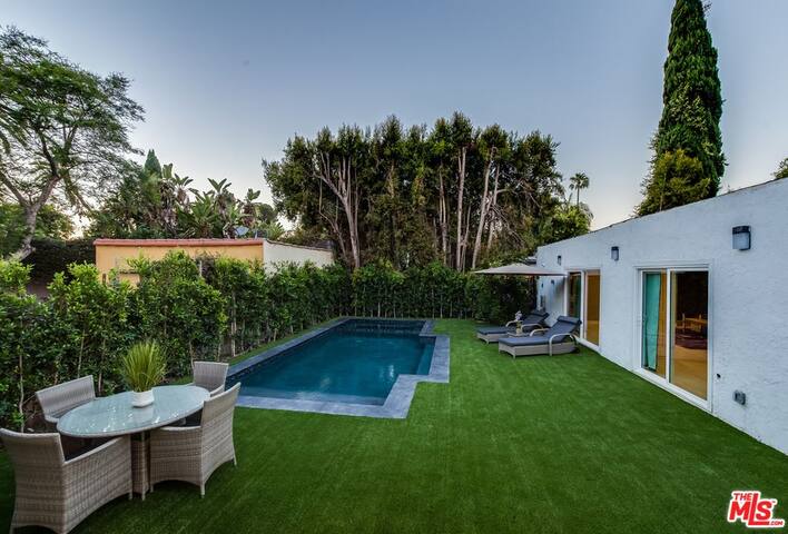 The Olympic Onyx Villa gallery image 4