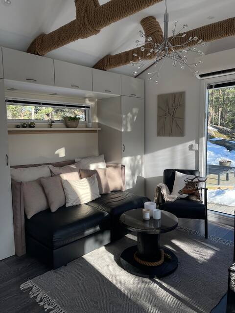 Successful Airbnb property: Cozy cottage above the treetops in the Stockholm archipelago in Österåker