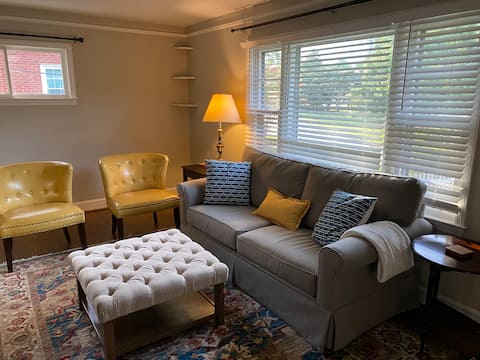 Popular Airbnb listing: Cozy 3-bedroom house close to downtown and more. in Greensboro