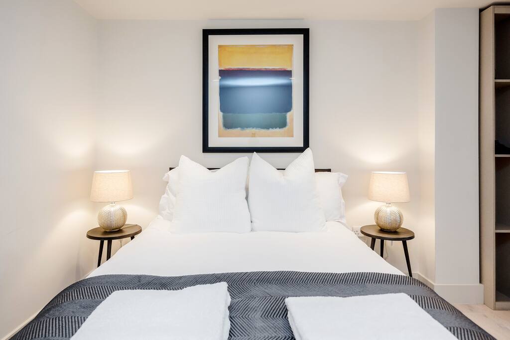 Relax and have a great nights sleep in the Master Bedroom on a comfortable double bed with Egyptian cotton linens