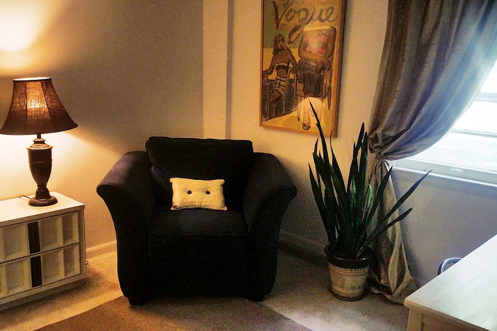 Bedroom seating