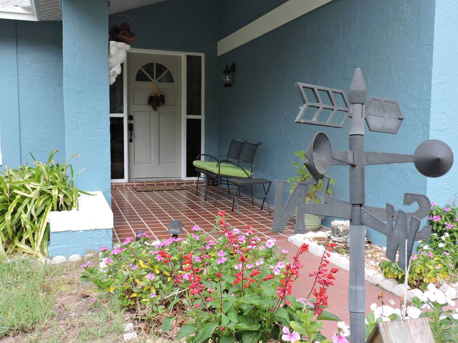 A nice relaxing sitting area in the front of the house