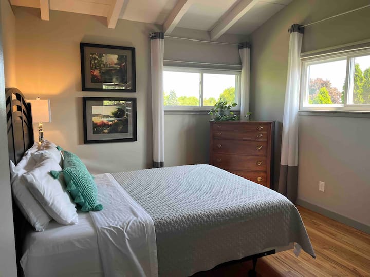 Veliki ormar s bračnim krevetom (širine