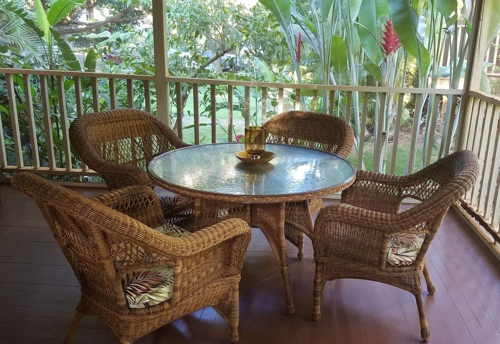 Dine on the screened lanai