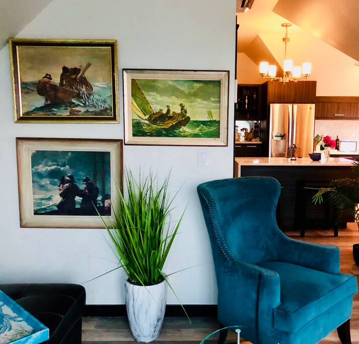 A nautical feel to this well appointed apartment