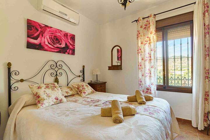 საძინებელი 1