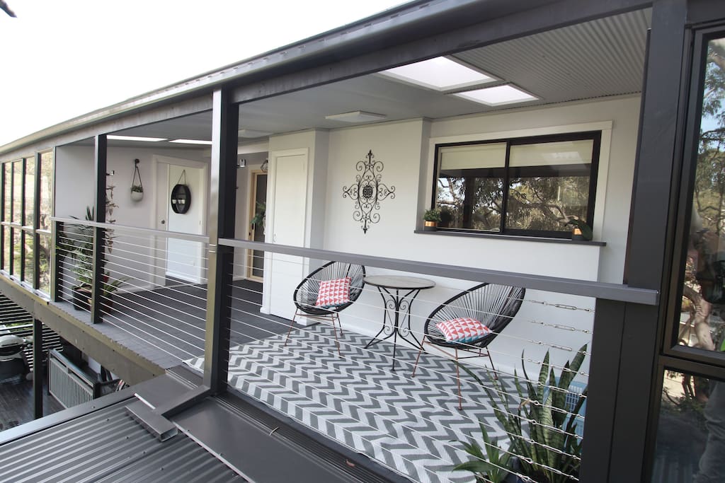 Your Very Own Balcony Over Looking The Australian Bush!