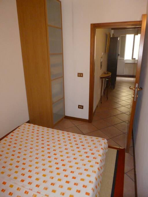 Bedroom with japanese (tatami) bed