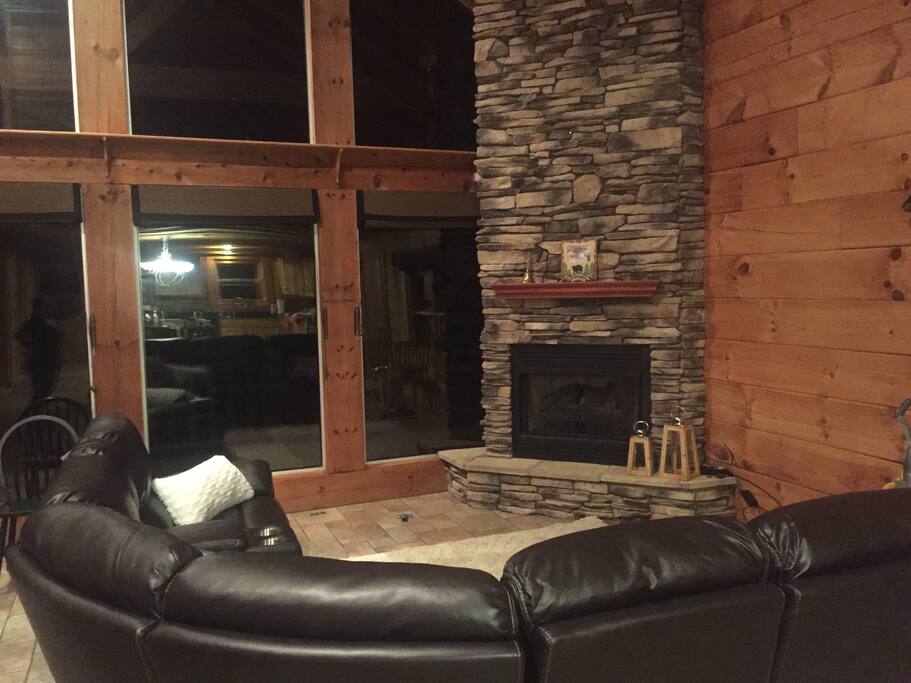 Serenity Now Cabins for Rent in Butler, Tennessee, United States