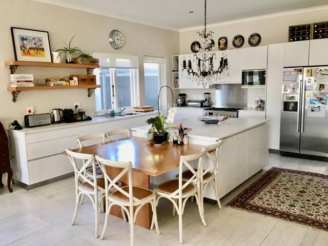 Upmarket Fresnaye holiday home gallery image 2