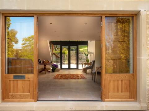 Stunning contemporary house in the South Cotswolds