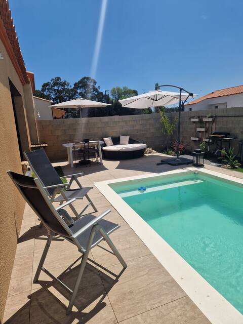 Lovely villa with a pool