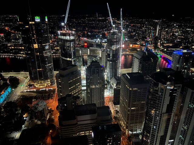 Best View in Brisbane level 69 Over the river gallery image 2