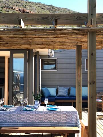 Lantern Tides beach bungalow Smitswinkel Bay gallery image 5