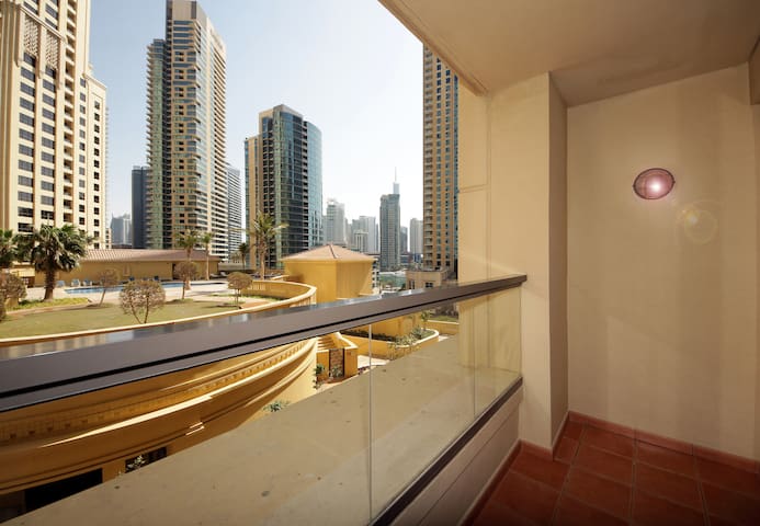 Hometown Holiday Homes managed Airbnb listing 1